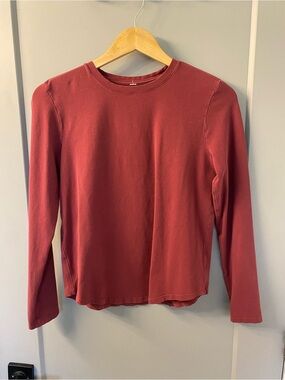 Women’s Long Sleeve Crewneck Top - Red